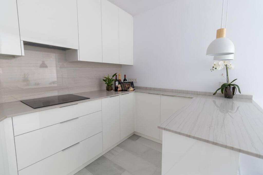 Polo Apartaments 5E Jacaranda Marbella Ngoại thất bức ảnh